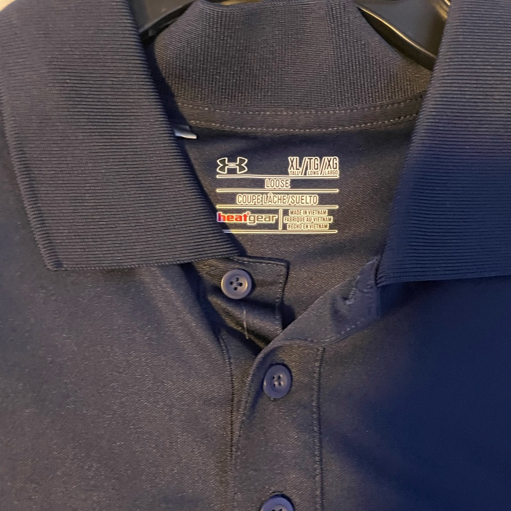 Auburn button up, Size Extra Large, Color Navy blue